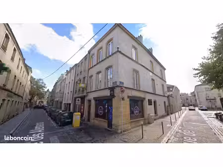 local commercial 128m² angle de rue