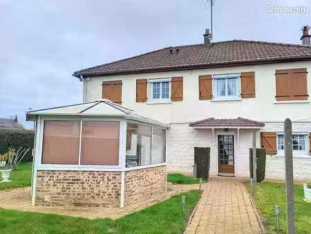 maison 5 pièces 140 m²