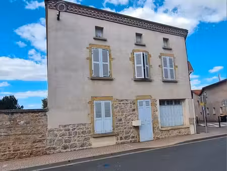 maison de village 6 pièces 120 m²