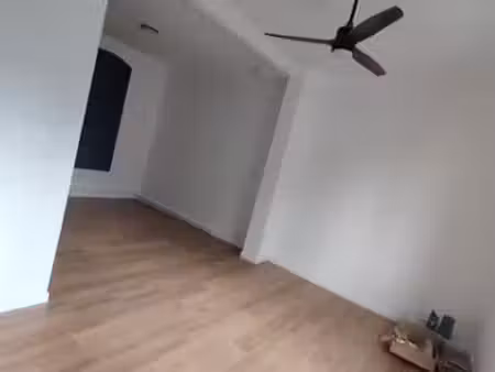 à louer maison de ville sans