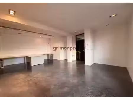 local commercial 95 m2 au 1er étage