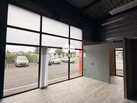 local commercial 220 m² ruaudin
