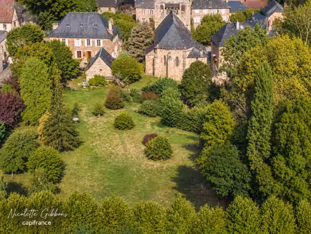 ensemble de propriété - maison bourgeoise  deuxième logement/bureaux  grange  1 hectare