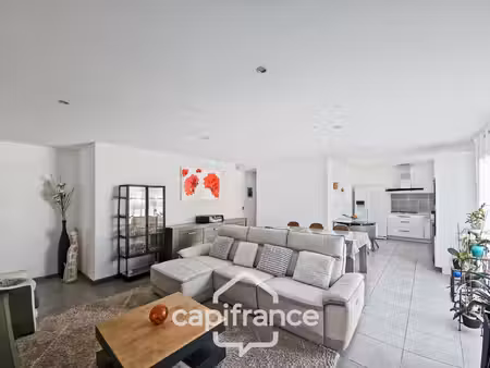 maison de plain pied construite 2019  3 chambres  jardin  garage  lumineuse  secteur calme