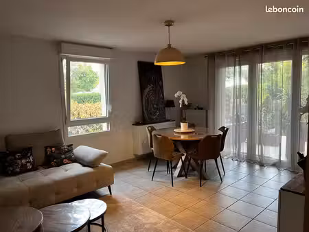 bel appartement 3 pièces avec terrasse et jardin