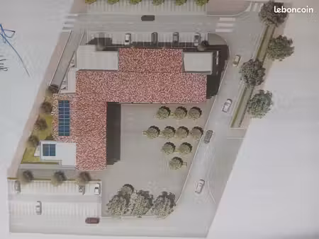 appartement t3 de 59 m² + loggia 7 m² – résidence bbc 2013 – parking sécurisé – 6 km de pe