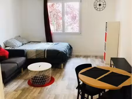 studio meublé à deux pas de la gare