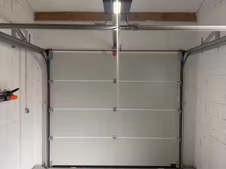 garage large électrique box avec électricité fermé