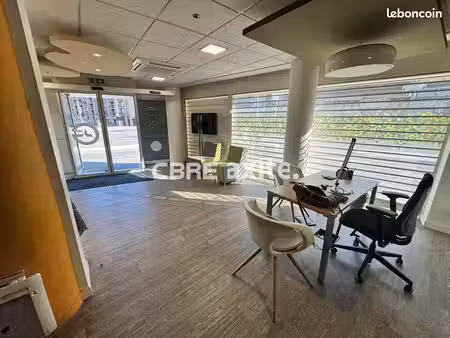 local commercial 165 m² chambery