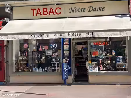 murs commerciaux
