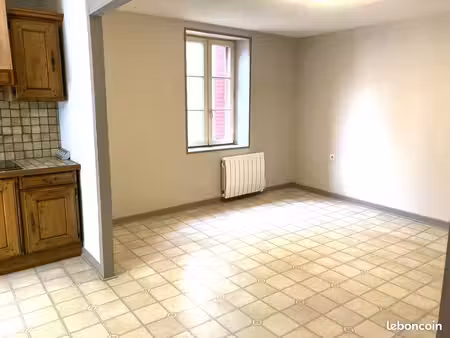 maison de ville  70 m²  cuisine équipée aménagée  électroménager  montferrand