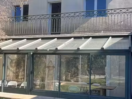 vends maison  vigneron avec des dépendances