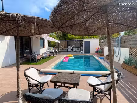 villa 4 faces de plain-pied – 135 m² – 5 chambres – piscine – terrain 510 m²