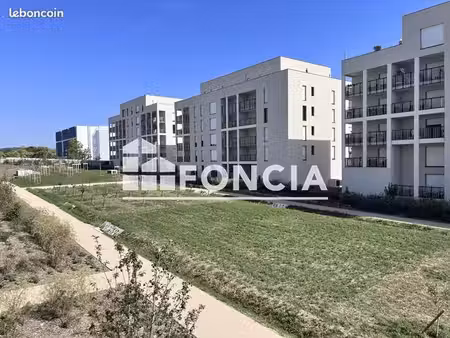 appartement 5 pièces 110.7m² à louer 1087.59 - l isle d abeau 38080