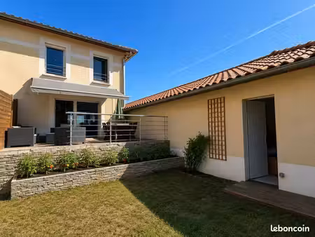 a louer maison duplex sur vif 1300