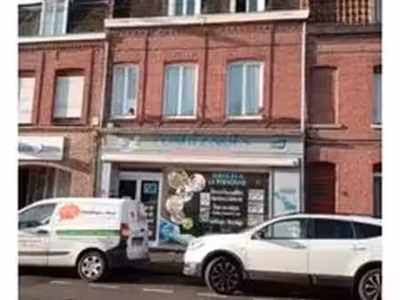 immeuble à usage mixte 220m2 avec extérieur