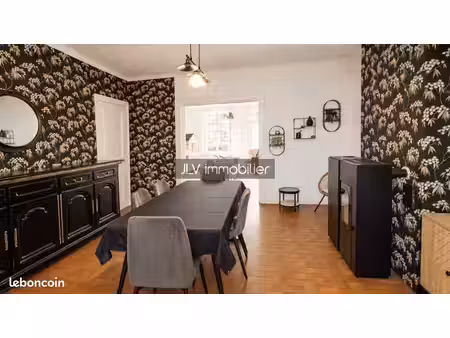 maison 12 pièces 256 m²