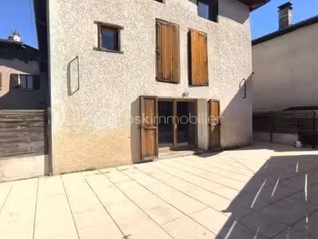 location maison cœur de village