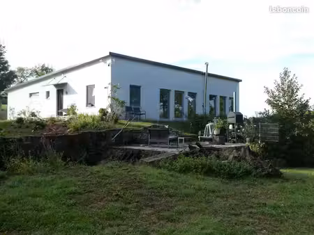 bungalow confortable - situation unique au bord du petersbach- liberté sur 53.000m²