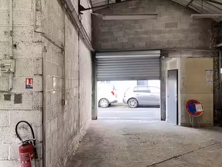 local professionnel ou futur loft / gare - centre