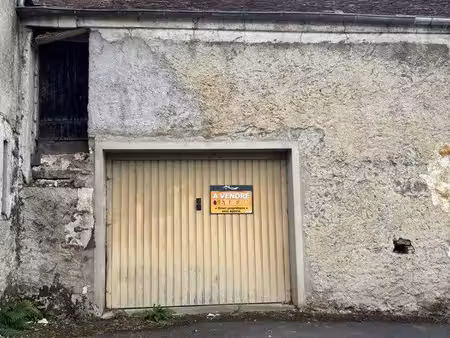 grand garage en pierre ~60 m² sur 2 niveaux – idéal stockage/atelier