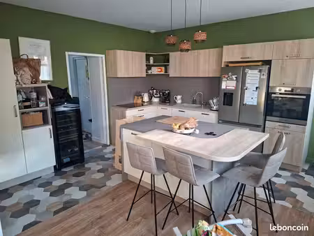 maison 7 pièces 195 m²