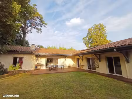 maison 6 pièces 160m²