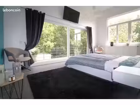maison 6 pièces 235 m²