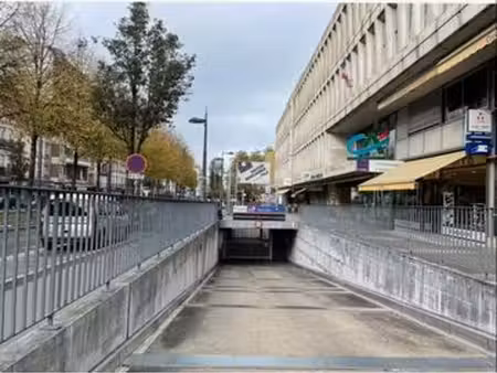 place de parking sous-terrain