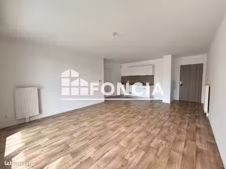 appartement 3 pièces 61.5m² à louer 744 - canteleu 76380