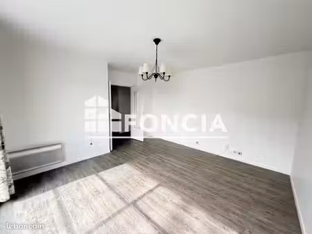 appartement meublé 2 pièces 47.7m² à louer 1450 - mont saint aignan 76130