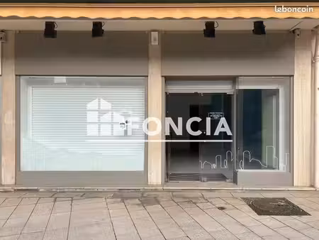 local commercial 99m² à louer 3029.16 - rouen 76000