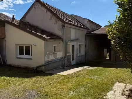 maison + terrain + hangar (a renover)