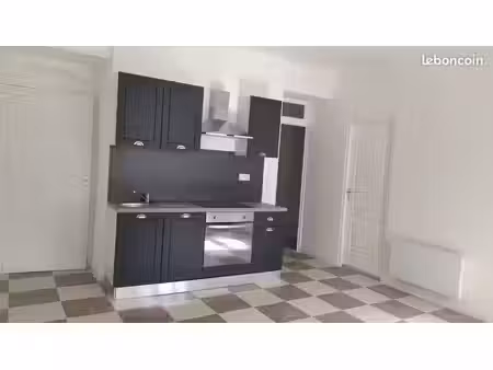 loue t3 très lumineux meublé ou non
