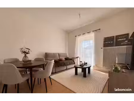 appartement dans maison t3 refait à neuf