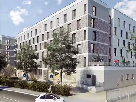 local 330 m² gières