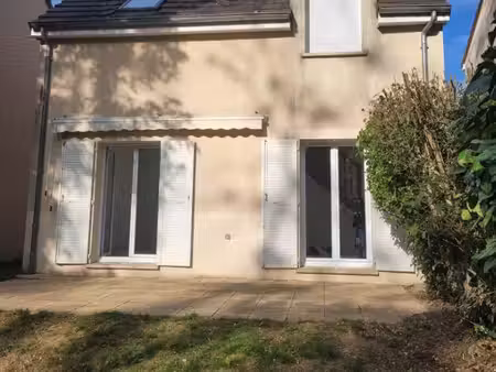 maison individuelle avec 3 chambres  garage