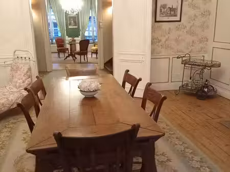 maison 8 pièces 245 m²