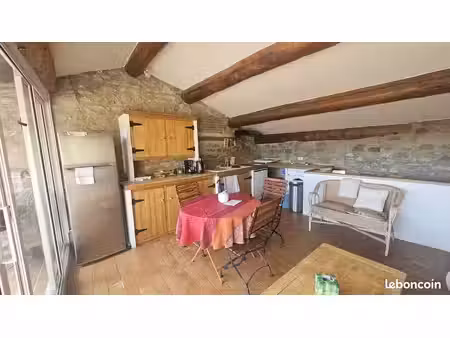 maison meublée village