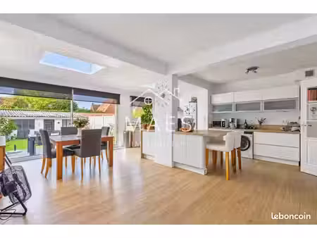 maison 5 pièces 105 m²