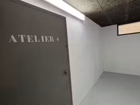 ?local de stockage / cave / atelier / garde meubles 10 m2