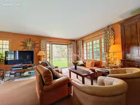 propriété 10 pièces 337 m²