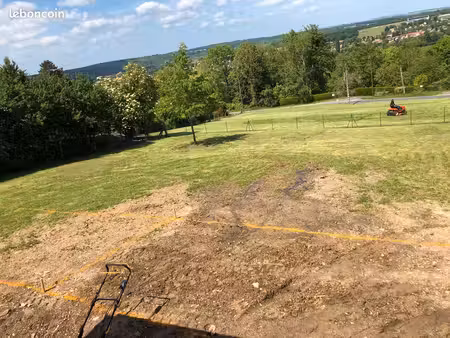 beau terrain constructible de 1400 m2 30 m de façade proche de meaux