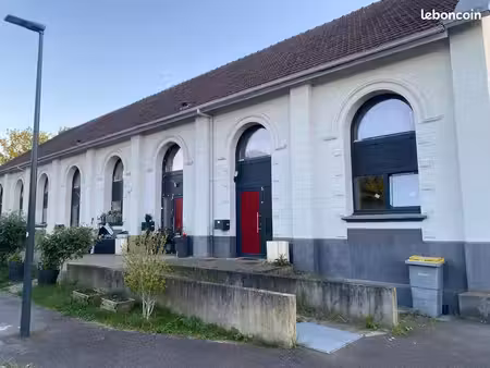 immeuble 5 pièces 425 m²