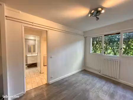 studio 18 99 m² – noisy-le-roi