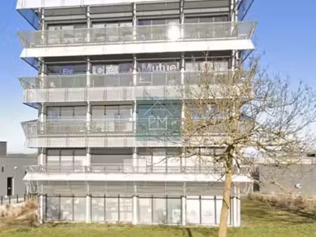 bureaux 105 m² glisy