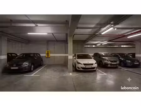 place de parking sécurisée – montigny-le-bretonneux (78180) – à 5 min à pied de la gare