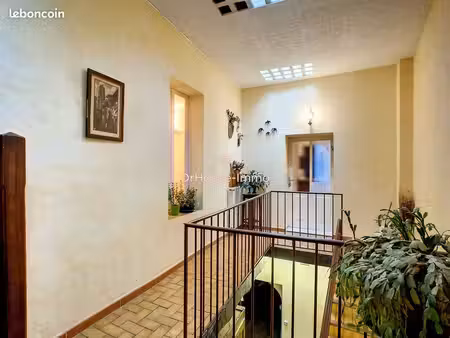 maison 5 pièces 150 m²