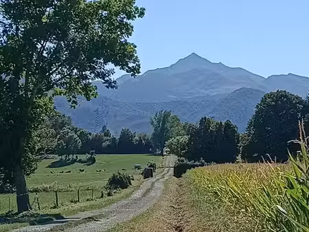 terrain constructible 1 822 m² – vue panoramique sur les pyrénées – projet de maison déjà 