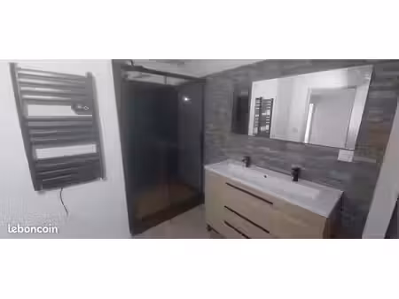 vente appartement 6 pièces de 105m2 avec garage et balcon